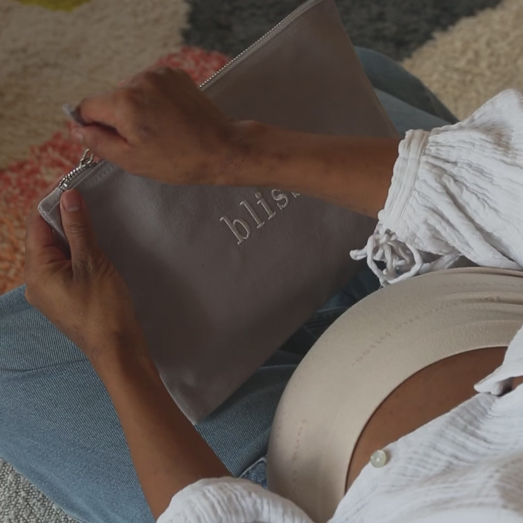 Trousse maternité - bandeau peau à peau et accompagnement grossesse – The  BlissShop